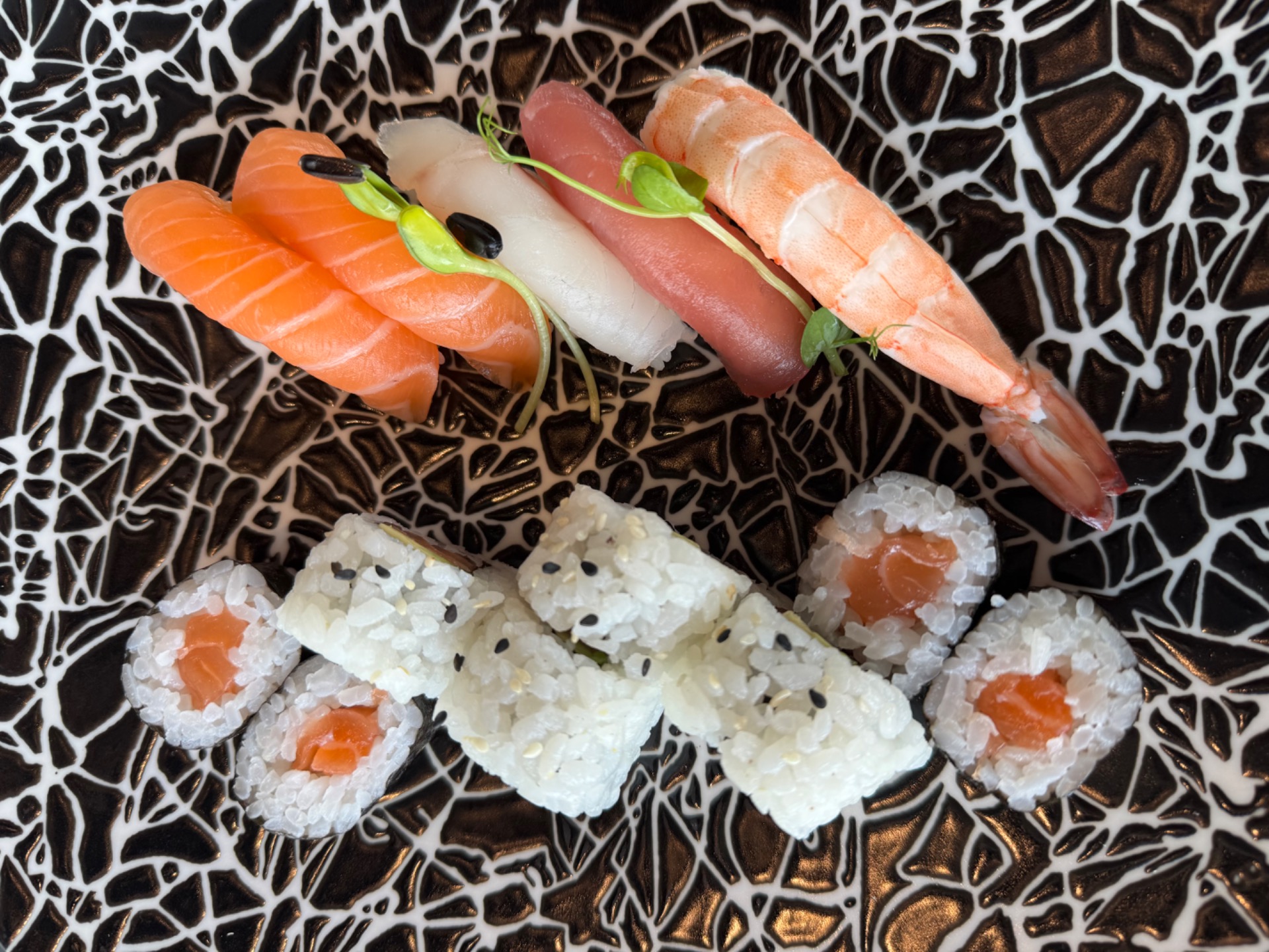 SUSHI CLUB